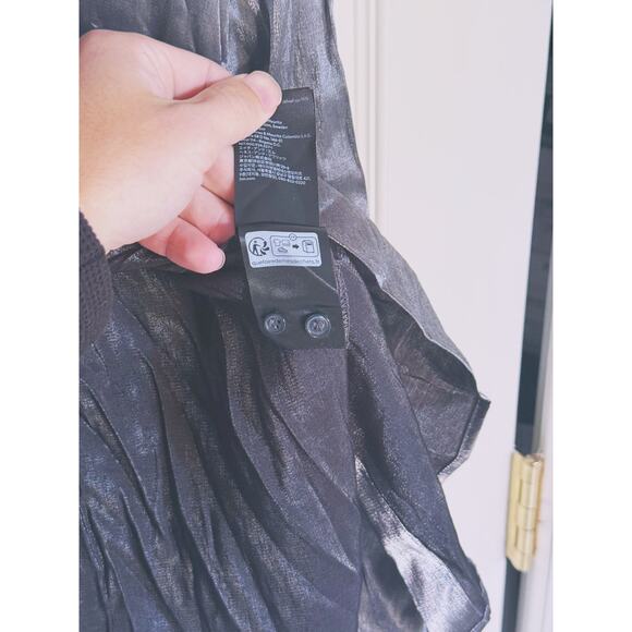 H&M Silver Metallic Button-Up Blouse Small NYE - Picture 9 of 12